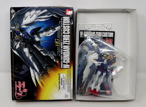 Vintage 1998 90s Bandai Endless Waltz W-Gundam Zero Custom Mobile Suit XXXG-00W0 Wing Gundam 0 1/100 Scale Model Kit Assembled Boxed Japan