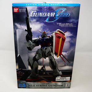 Vintage 2002 Bandai Gundam Seed Mobile Suit Aile Strike Gundam GAT-X105 1/100 Scale Action Figure Model Kit Unassembled Boxed Japan