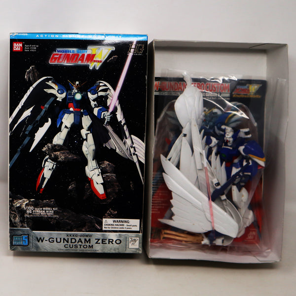 Vintage 1997 90s Bandai Gundam W Wing W-Gundam Zero Custom Mobile Suit XXXG-00W0 Wing Gundam 0 HG 1/100 Scale Model Kit Assembled Boxed Japan