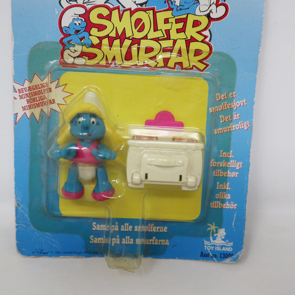 Vintage 1996 90s Toy Island Peyo The Smurfs Smurf Minimates Smurfette With Cooker Oven Stove Fully Poseable 2" Figure No. 13000 MOC Carded Retro