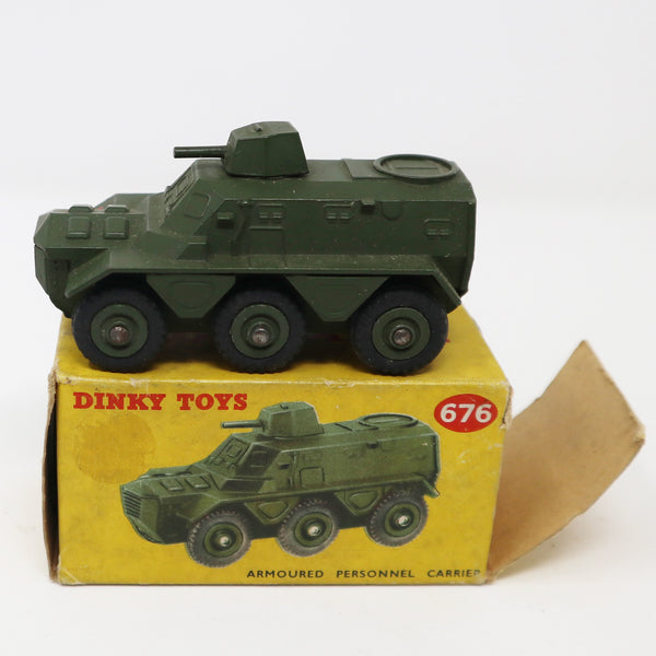 Vintage Meccano Dinky Toys 676 Armoured Personnel Carrier Die-Cast Vehicle Boxed