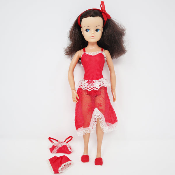Vintage 1970s 1980s Pedigree Active Sindy Doll Sindy 033055X Hong Kong + 1985 Style Envelope Fashion Red Raver Complete Outfit Underwear Lingerie Set & Slippers Pretty Brunette Hair Pink Lips (Non-Bendable Ankles)